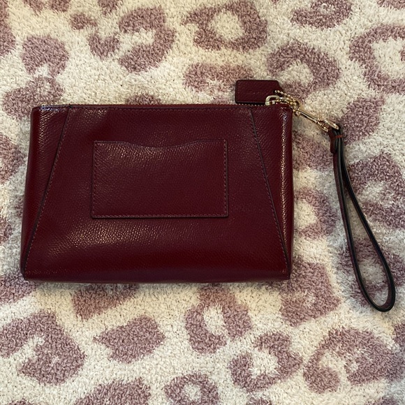 Coach Clutch - Picture 2 of 4